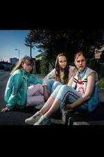 Watch Three Girls M4uhd