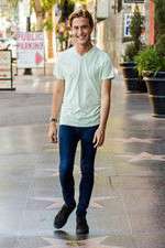 Watch Hollywood Medium M4uhd