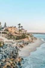 Watch Holiday Dream Home M4uhd